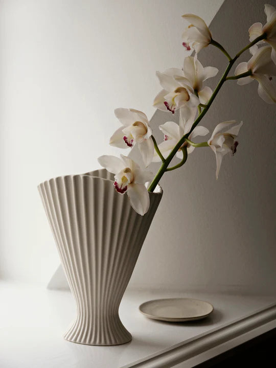 Fountain Vase - Off-white