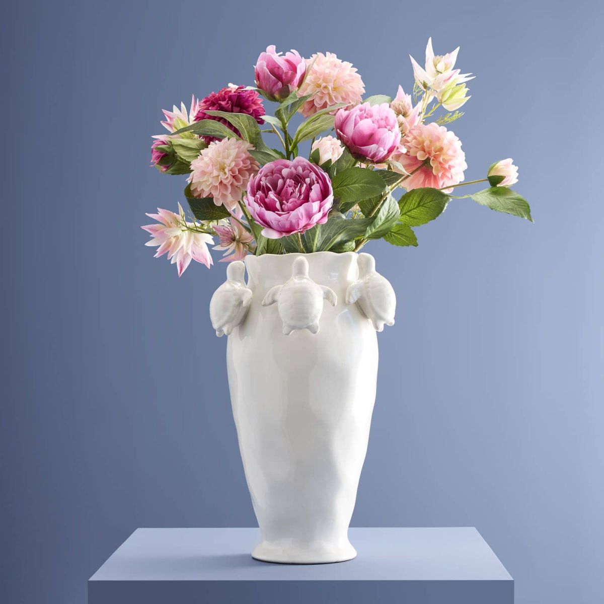 Vase W. Turtles, White