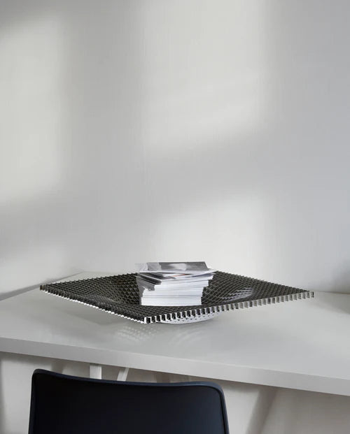 GRAVITY - LARGE CENTREPIECE