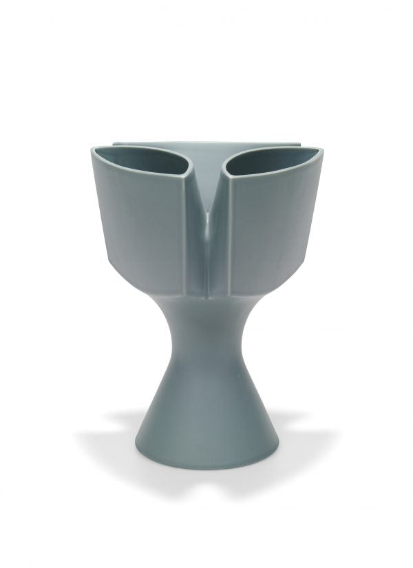 Nefertiti van Roderick Vos grey-blue-white