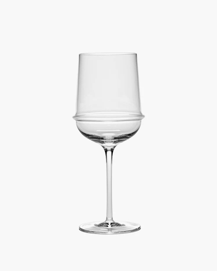 White wine glass dune