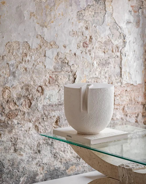 Clausa Forma Vase