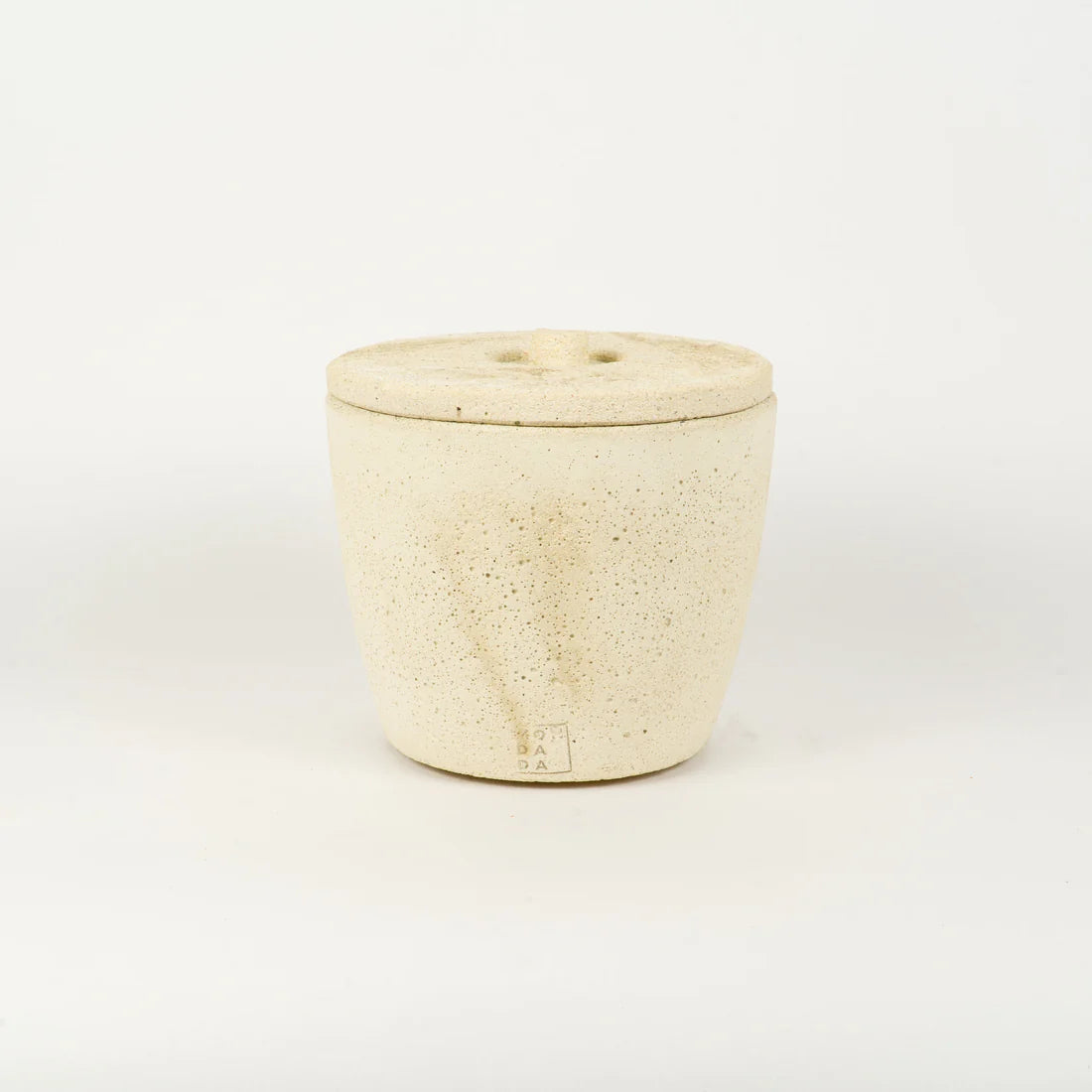 Candle Medium Ecru Neutral  lid